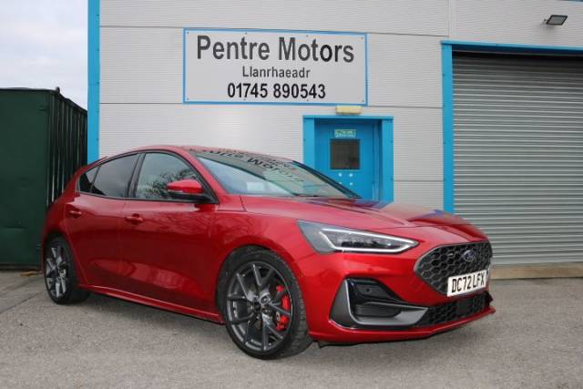 Ford Focus 2.3 EcoBoost ST 5dr Auto Hatchback Petrol Red